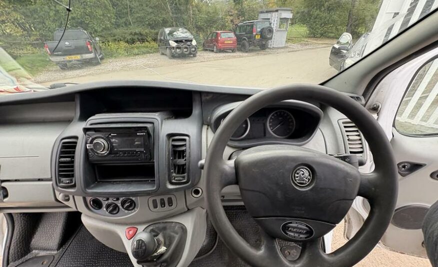 2011 Vauxhall Vivaro Vivaro  2900 CDTI SWB – YJ11FZT