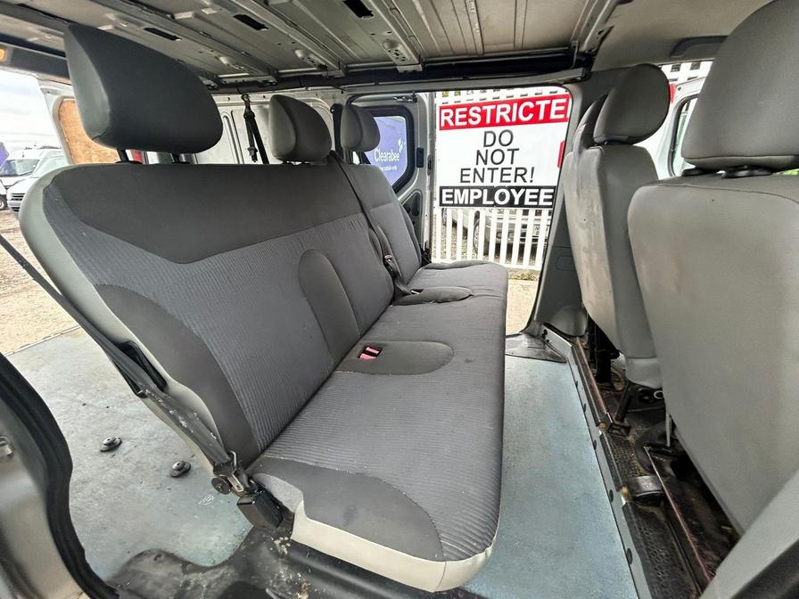 2010 Vauxhall Vivaro – Model: Vivaro 2900 Double Cab LWB – WK60SVA