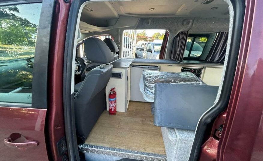 2011 Volkswagen Caddy Caddy Maxi C20 Life TDI Semi-Auto – BU61ZPG