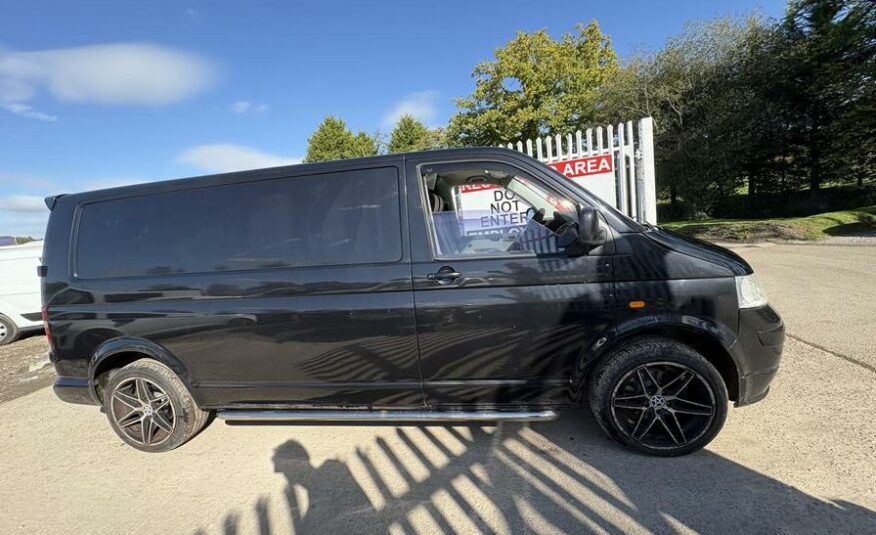2006 Volkswagen Transporter Transporter T30 130 TDI LWB – CY06WVZ