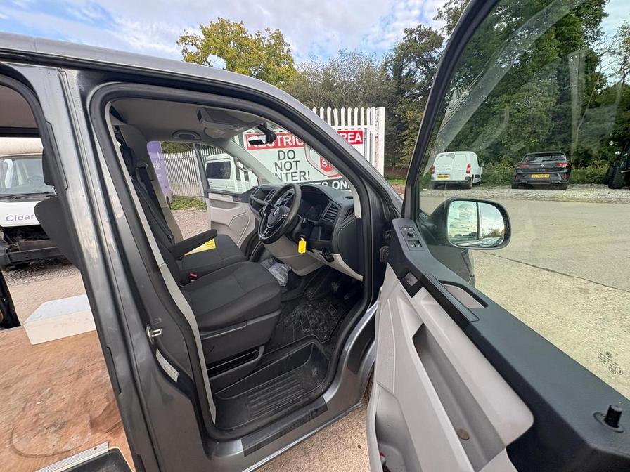 2018 Volkswagen Transporter Transporter T32 Highline TDI BlueMotion Technology 4Motion Semi-Auto – CY68GZK