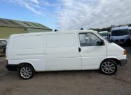 1995 Volkswagen Caravelle Transporter Caravelle – N982LUF