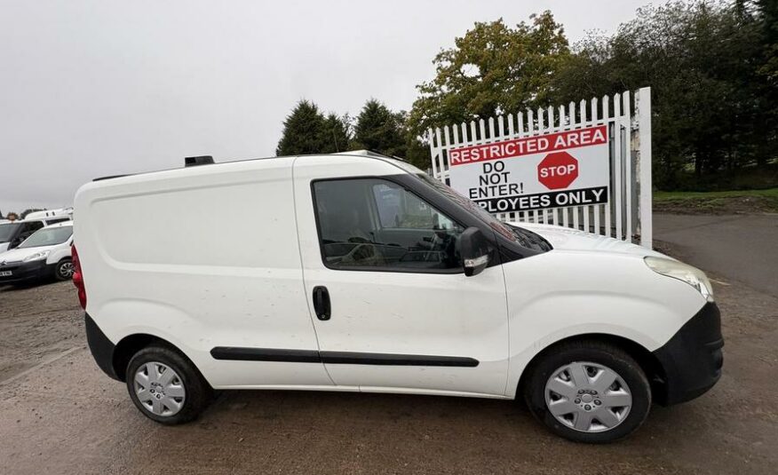 2016 Vauxhall Combo – Model: Combo 2000 L1H1 CDTi S/S ecoFLEX – EN16VSD