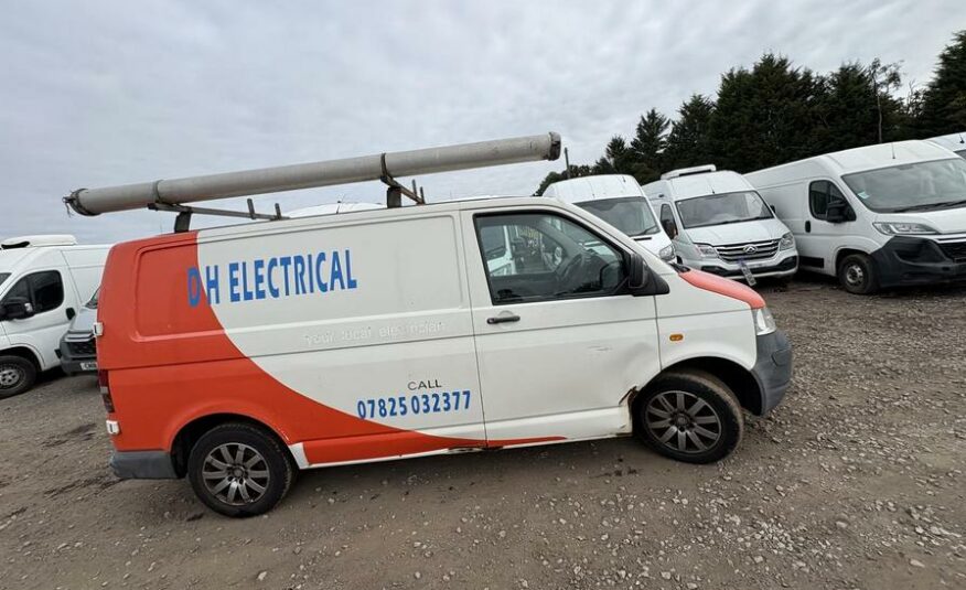 2007 Volkswagen Transporter Transporter T26 84 TDI SWB – VK56XXH