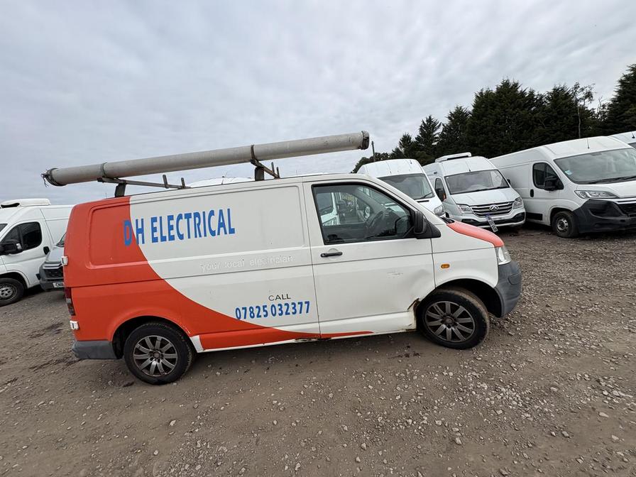 2007 Volkswagen Transporter Transporter T26 84 TDI SWB – VK56XXH