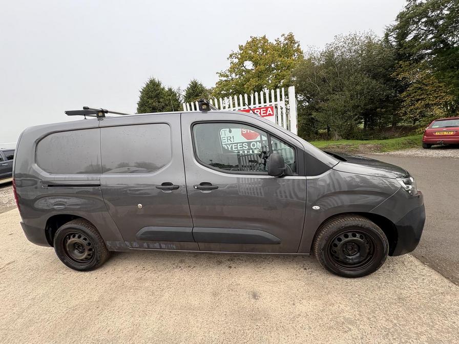 2019 Citroen Berlingo – Model: Berlingo 950 Enterprise Blue HDi – BF69GCV