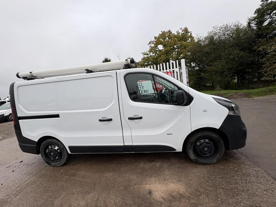 2016 Vauxhall Vivaro – Model: Vivaro 2900 Bi-T CDTi ecoFLEX S/S – FL16GHD