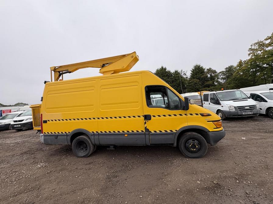 2001 Iveco Daily – Model: Daily 2000 40C11 – Y572BSG