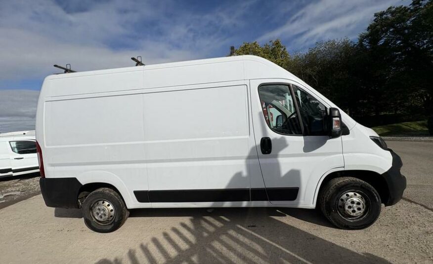 2022 Peugeot Boxer Boxer 335 Professional L2H2 Blue HDi – NL22BLX