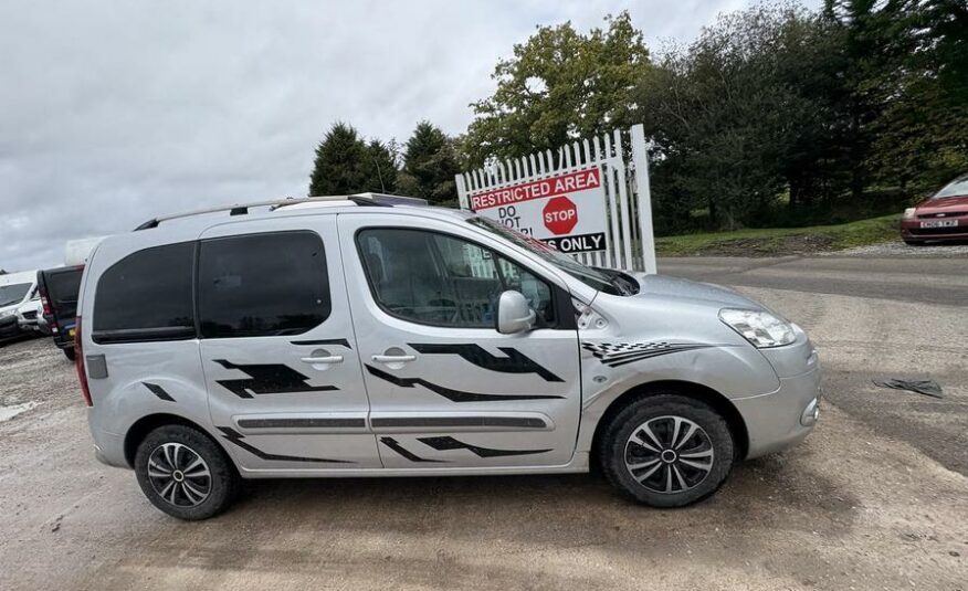 2015 Peugeot Partner Tepee Partner Tepee S HDi S/S Semi-Auto – JC64DSC