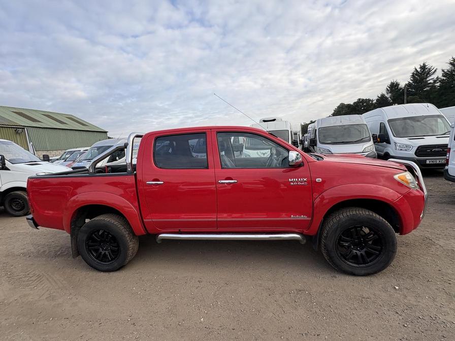 2008 Toyota Hilux HI-Luxury Invincible D-4D 4×4 Double Cab Auto – SY08ZTX