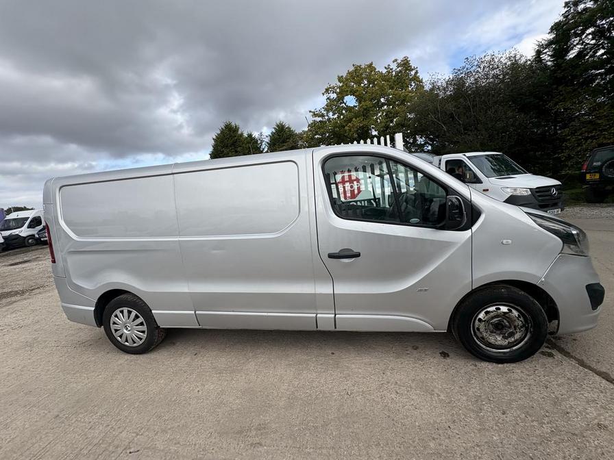 2017 Vauxhall Vivaro – Model: Vivaro  2900 Sportive CDTi – DN67APF