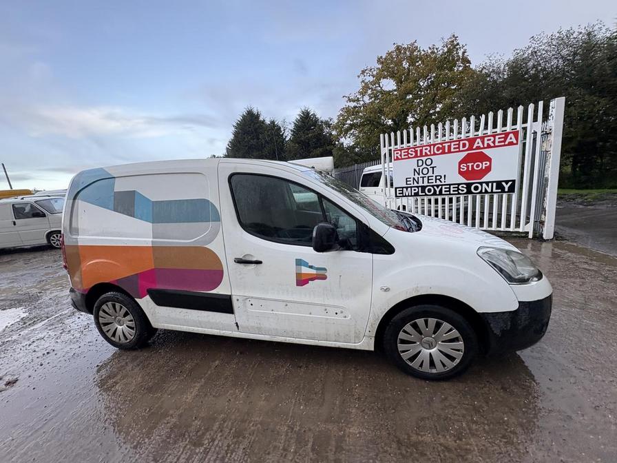 2013 Citroen Berlingo – Model: Berlingo 625 Enterprise HDI – YS13EHO