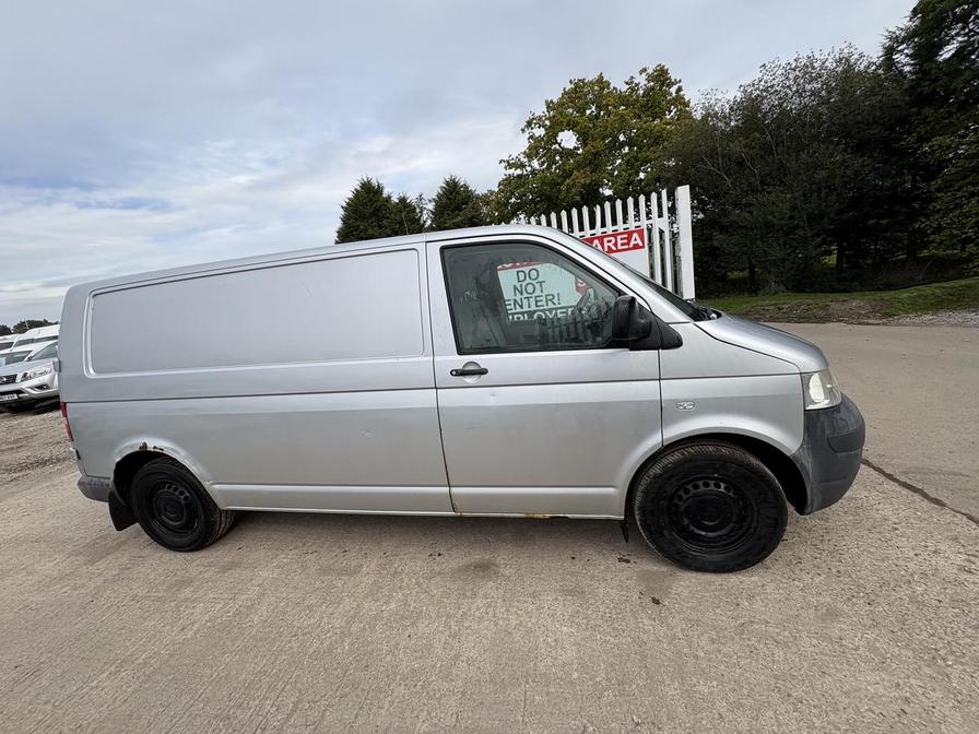 2007 Volkswagen Transporter Transporter T30 130 TDI LWB – CX57VXB