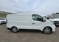 2018 Renault Trafic Trafic SL27 Sport Nav Energy dCi – YH18WOA