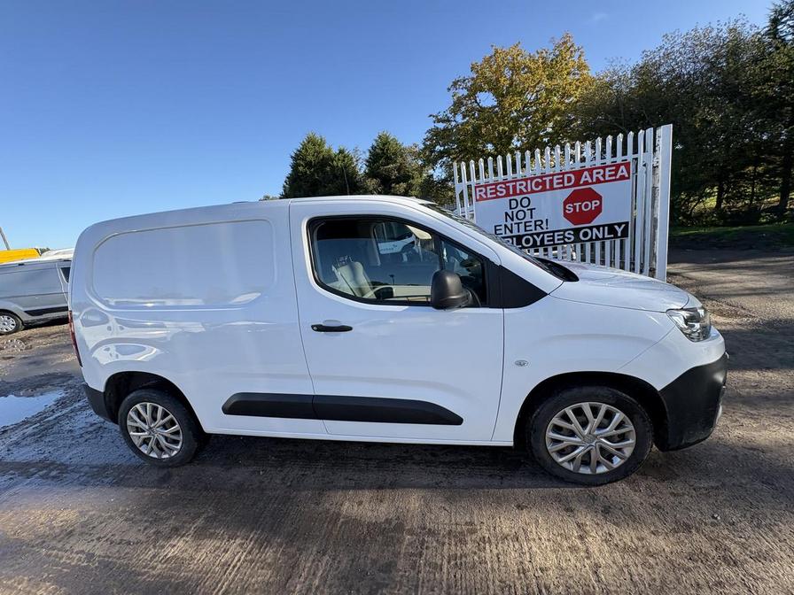 2019 Citroen Berlingo – Model: Berlingo 1000 Enterprise Blue HDi – KM69VTD
