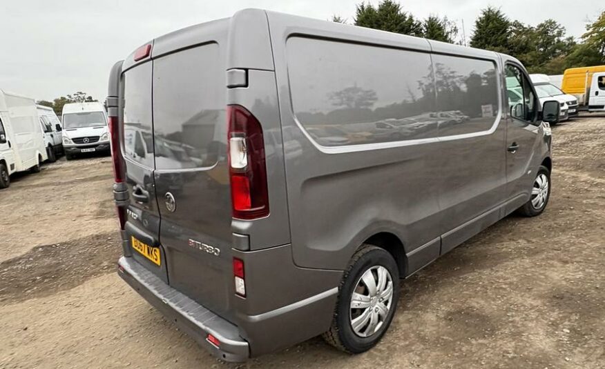2017 Vauxhall Vivaro – Model: Vivaro 2900 Sportive CDTi Bi-T S/S – DU67WKS