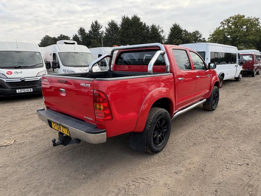 2008 Toyota Hilux HI-Luxury Invincible D-4D 4×4 Double Cab Auto – SY08ZTX