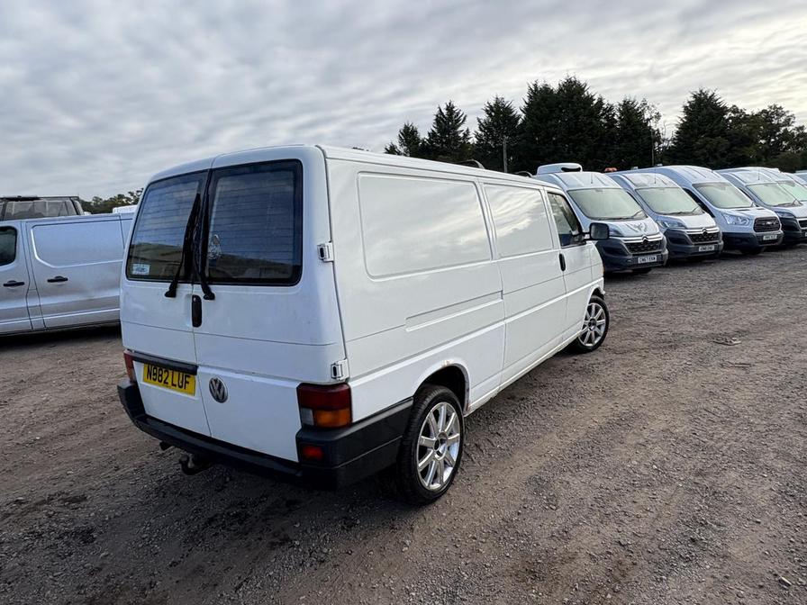 1995 Volkswagen Caravelle Transporter Caravelle – N982LUF