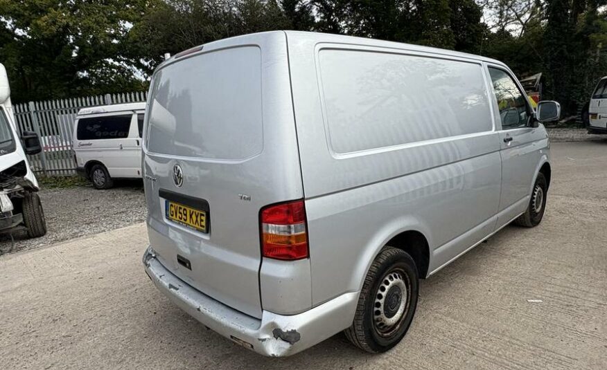 2009 Volkswagen Transporter Transporter T28 102 TDI SWB – GV59KXE