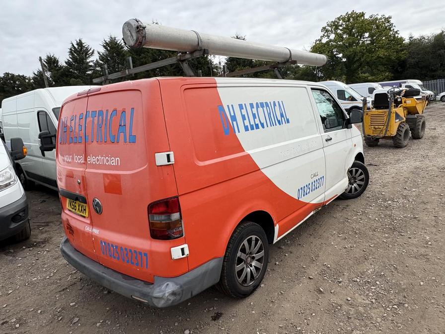 2007 Volkswagen Transporter Transporter T26 84 TDI SWB – VK56XXH