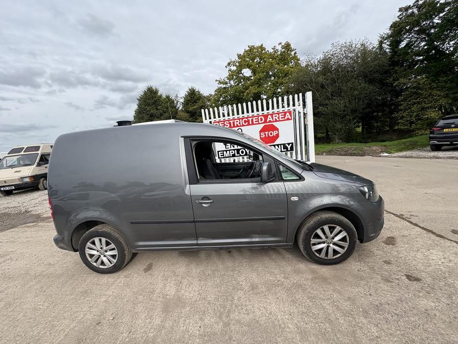 2014 Volkswagen Caddy Caddy C20 Highline TDI BlueMotion Technology Semi-Auto – LR14XKH