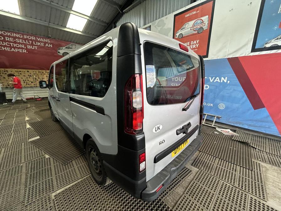 2017 Vauxhall Vivaro Combi Vivaro 2900 Combi CDTi Bi-T S/S – DY17YVN