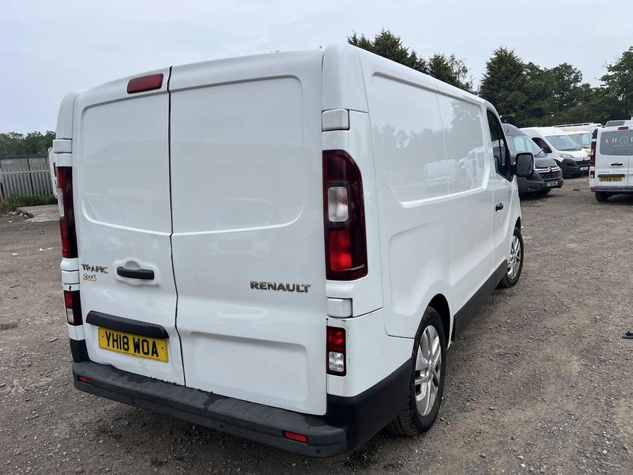 2018 Renault Trafic Trafic SL27 Sport Nav Energy dCi – YH18WOA