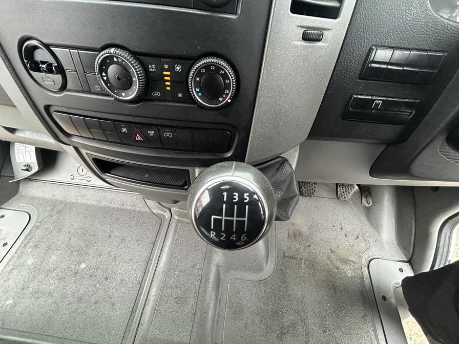 2016 Volkswagen Crafter – Model: Crafter CR35 TDI BlueMotion Technology – GV66GOJ