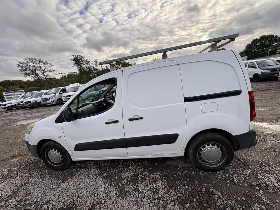 2012 Peugeot Partner – Model: Partner 850 S L1 HDi – GF12UBN