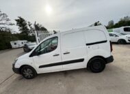 2017 Peugeot Partner Partner SE L1 Blue HDi – BJ17OAM
