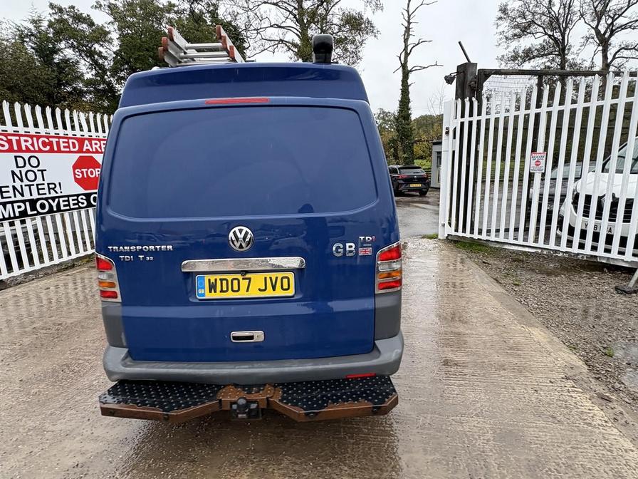 2007 Volkswagen Transporter – Model: Transporter T32 102 TDI LWB – WD07JVO