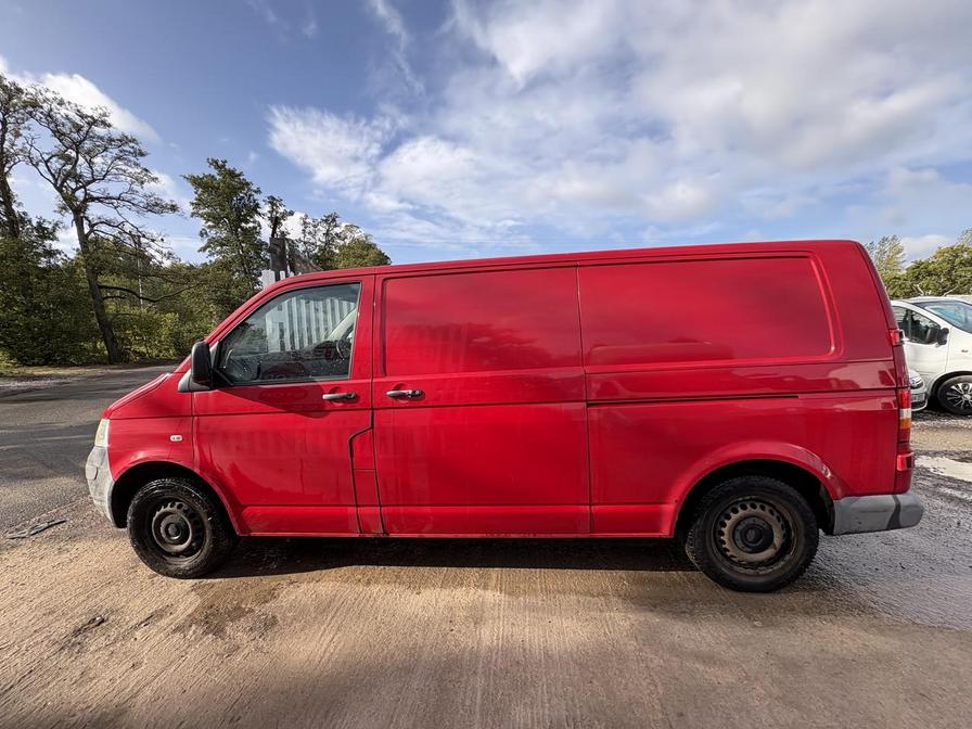 2009 Volkswagen Transporter Transporter T30 130 TDI LWB – CP09GXF