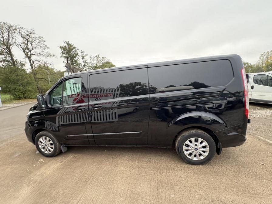 2020 Ford Transit Custom – Model: Transit Custom 300 Limited EcoBlue – HW70UVM
