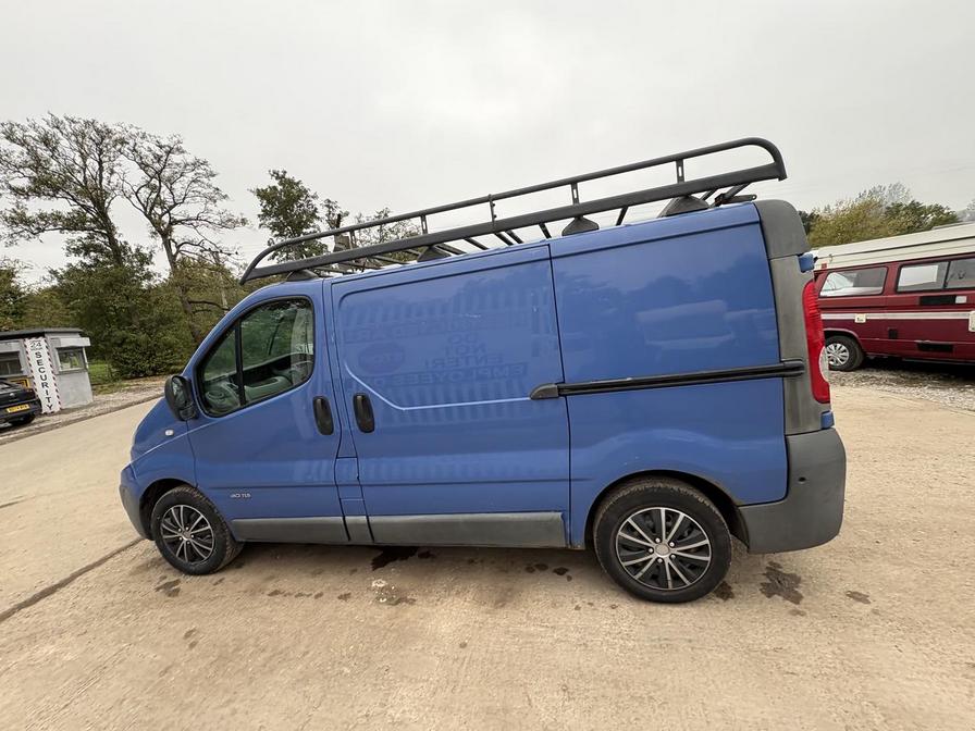 2010 Renault Trafic – Model: Trafic SL27 DCI 115 – SG60XLR