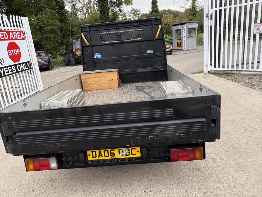 2006 Vauxhall Vivaro – Model: Vivaro Lowfloor CDTi 100 – DA06OBC
