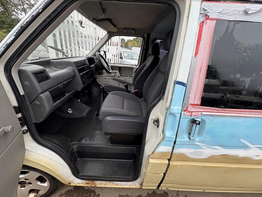 1997 Volkswagen Transporter – Model: 1000 TD SWB – R507UAN