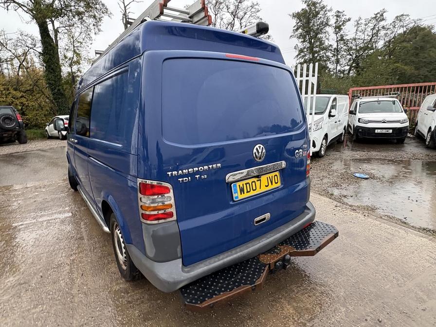 2007 Volkswagen Transporter – Model: Transporter T32 102 TDI LWB – WD07JVO