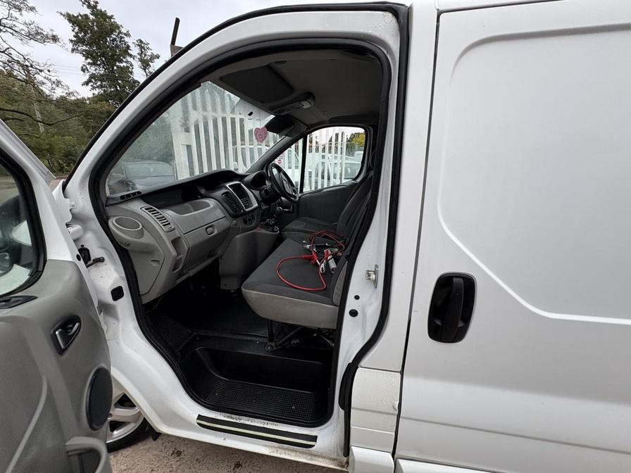 2014 Vauxhall Vivaro – Model: Vivaro 2900 Sportive CDTi LWB – DS14ZRL