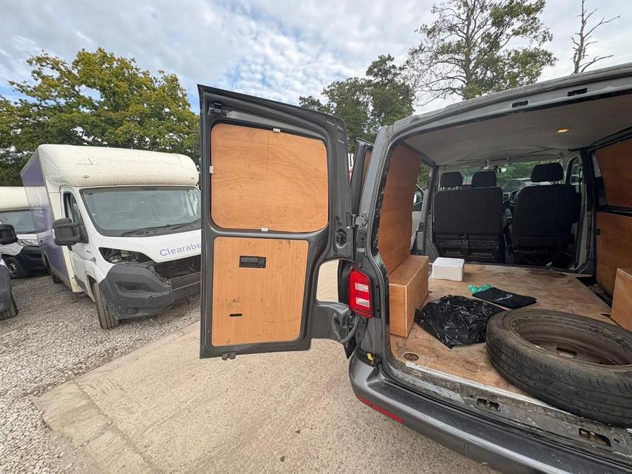 2018 Volkswagen Transporter Transporter T32 Highline TDI BlueMotion Technology 4Motion Semi-Auto – CY68GZK