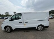 2018 Renault Trafic Trafic SL27 Sport Nav Energy dCi – YH18WOA