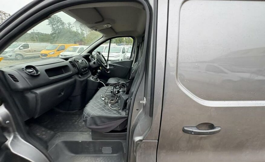 2017 Vauxhall Vivaro – Model: Vivaro 2900 Sportive CDTi Bi-T S/S – DU67WKS