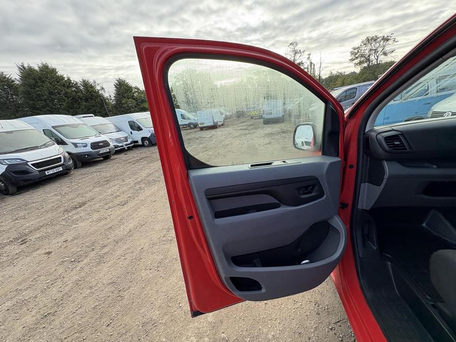 2018 Peugeot Expert Expert S Standard Blue HDi – KW18WTK