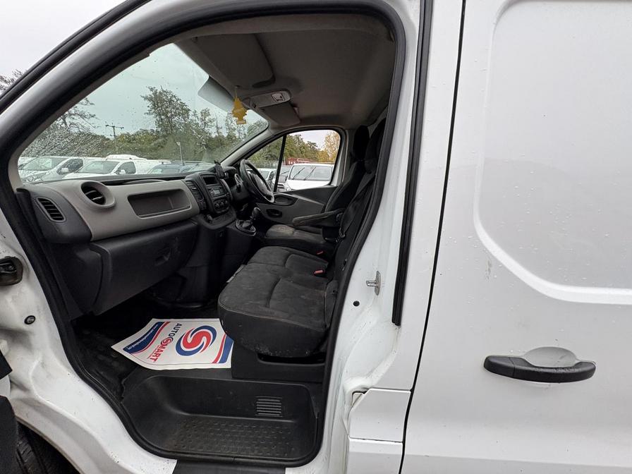 2015 Renault Trafic – Model: Trafic SL27 Business+ dCi – DS15WYP