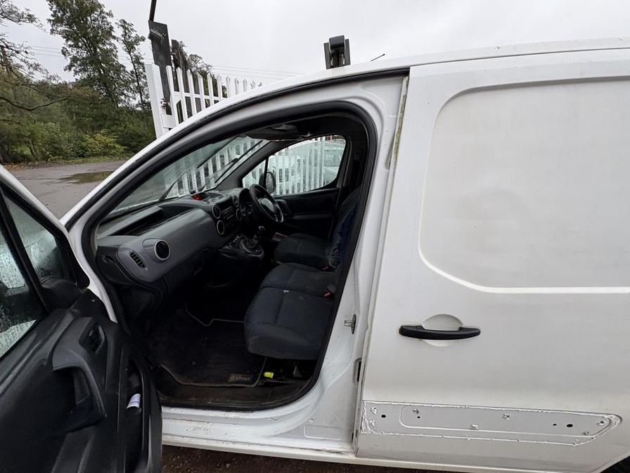 2011 Peugeot Partner – Model: Partner 625 SE HDi 75 – ML11XRV