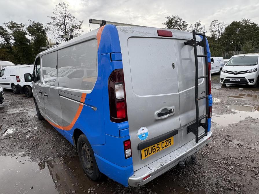 2015 Vauxhall Vivaro – Model: Vivaro  2900 Sportive CDTi – DU65CZR