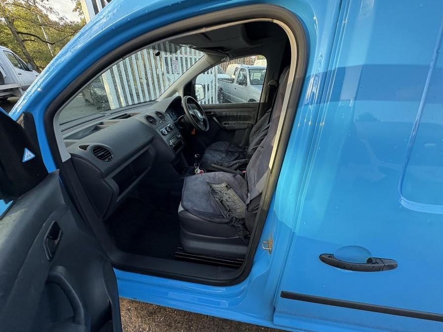 2011 Volkswagen Caddy MaxI Caddy Maxi C20 TDI – FG61DDZ