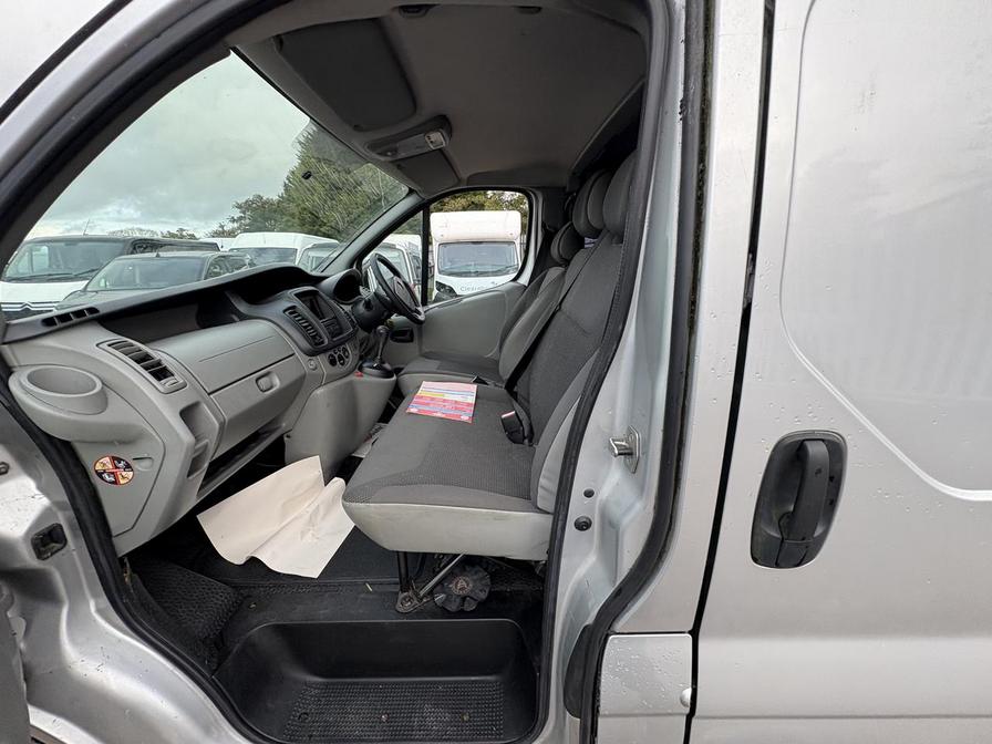 2011 Vauxhall Vivaro – Model: Vivaro 2900 CDTi Semi-Auto LWB – YD61AKO