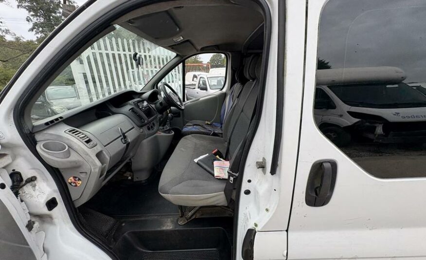 2011 Vauxhall Vivaro Vivaro  2900 CDTI SWB – YJ11FZT