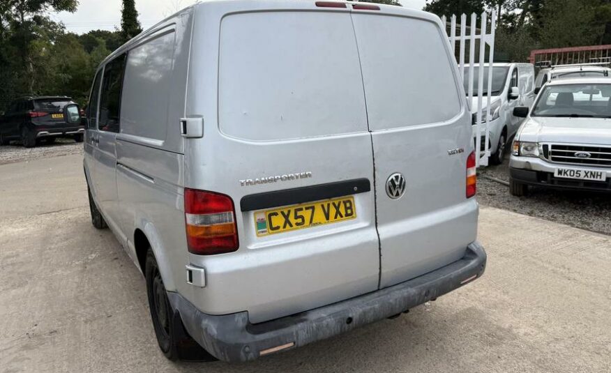 2007 Volkswagen Transporter Transporter T30 130 TDI LWB – CX57VXB